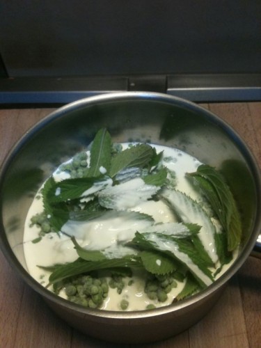 Dos de cabillaud carottes fondantes aux oignons, sauce petit pois à la menthe 2